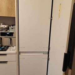 Servis Integrated Fridge Freezer