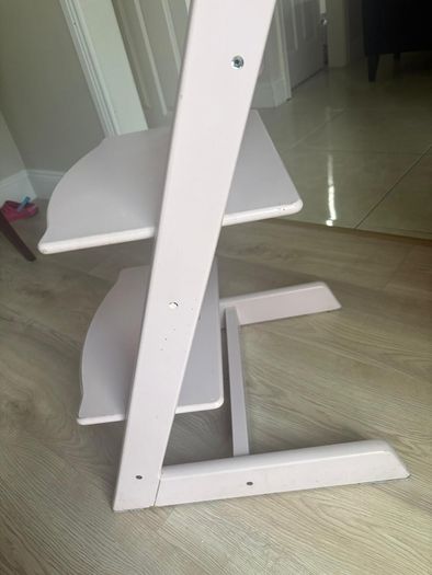 pink Tripp trappe stokke chair