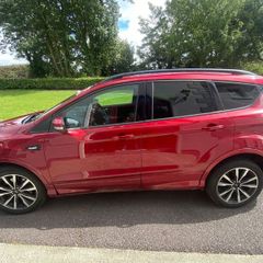 Ford Kuga 2018 ST line, heated seats & Sun Roof.