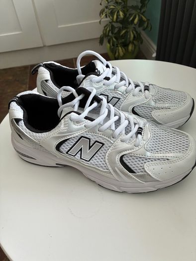 New Balance brand new size 6