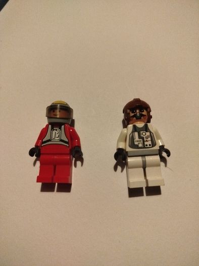 Lego Star Wars Minifigures (set 6208 B-Wing Fighter)