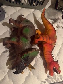 kids toy dinosaurs like new