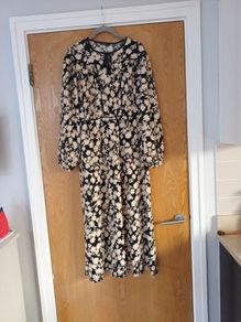 Dunnes Stores Black/White  Dress. Size - Medium - 12- 14.B.N.W.T