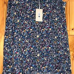 Bnwt age 9-10 leigh tucker willow light top