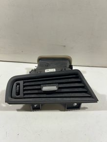 BMW 5 Series F10 F11  Passenger Front Left Dashboard Air Vent Grill 9166887 a3l3b518g