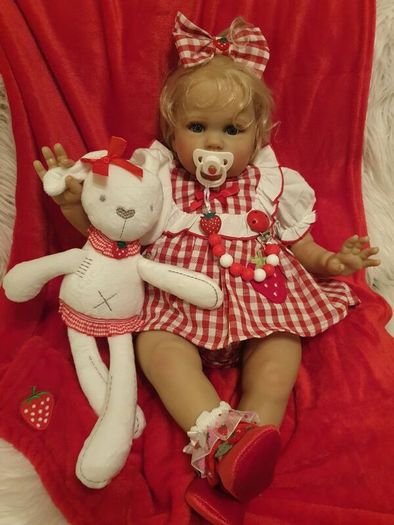 Reborns By Laura.  Stunning 23inch, 7lb Reborn Doll.  Welcome To View