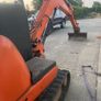 Hitachi mini digger Image 5
