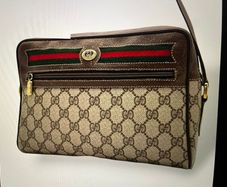 Gucci GG Supreme Canvas Shoulder Bag with Web Stripe and Interlocking G