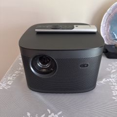 XGIMI Horizon Pro 4K Projector - 2200 ANSI Lumens