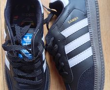 Adidas Samba junior size 32