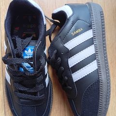 Adidas Samba junior size 32