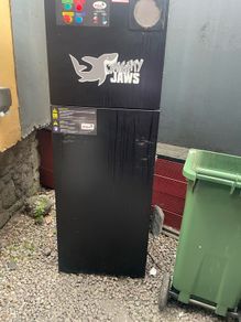 Bottle crusher
