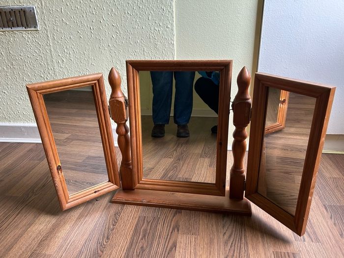vanity mirror
