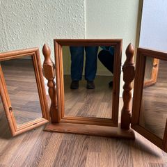 vanity mirror
