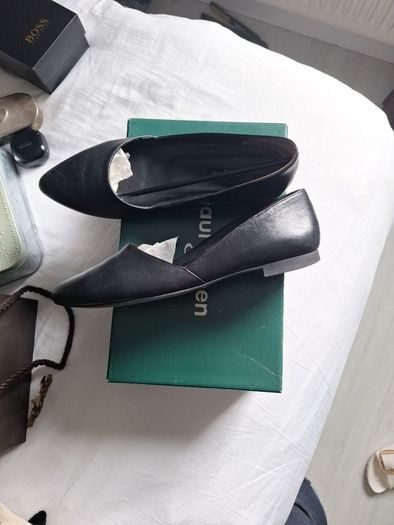 Paul Green Black leather flats