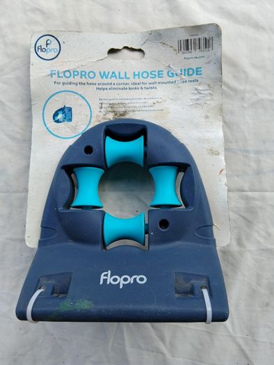 FloPro Wall Hose Guide