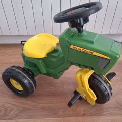 toy tractor