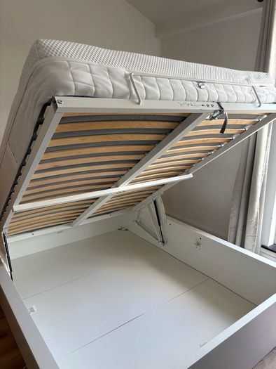 Standard King size bed