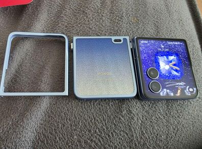 Honor Magic V flip 2 Jimmy Choo edition