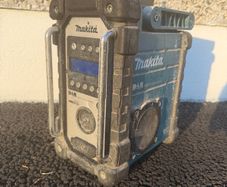 makita radio