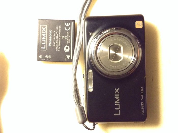 Panasonic Lumix DMC-FX77