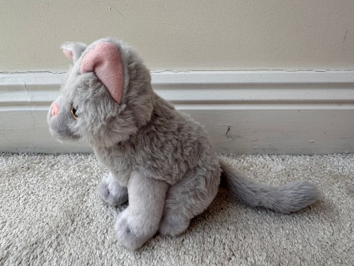 Our Generation Battat Gray Kitten Kitty Cat approx. 16 cm. Used Please see photos