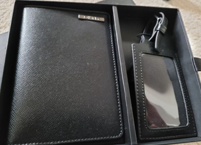 DKNY Wallet & Passport Holder