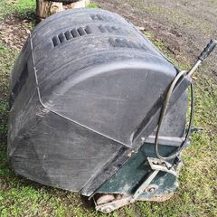 Free Grass collector/sweeper/roller