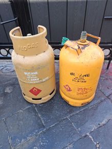 gas bottles (full)