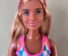 Barbie in Maxi Dress( Curvy Model)