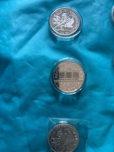 12 Silver 1oz bars and Coins 80 each