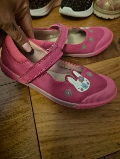 Girls Shoes Bundle size 27-28