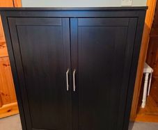 Chest of drawers