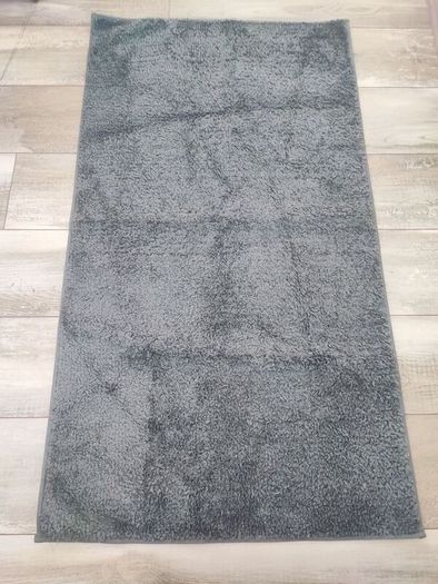 Livarno Home rug made of 100% polyester. [1]