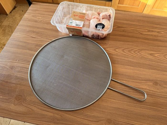 Round Stainless Steel Splatter Guard for Frying Pans