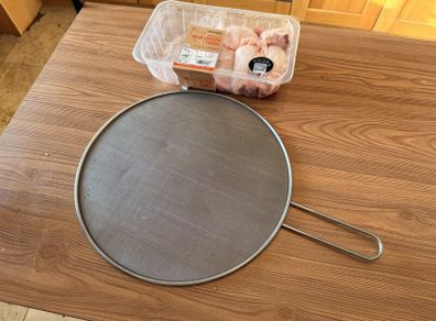 Round Stainless Steel Splatter Guard for Frying Pans