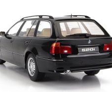 BMW 520i e39 Touring 1997 - 1/18 - New In Box