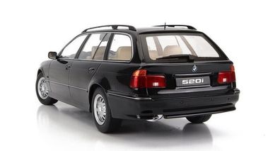 BMW 520i e39 Touring 1997 - 1/18 - New In Box