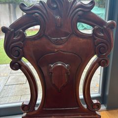 Antique chair (restoration required)