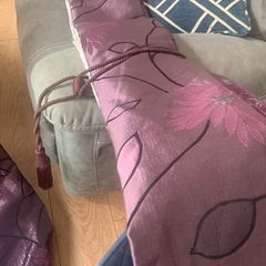 2 pairs of 90 x 90 Curtains