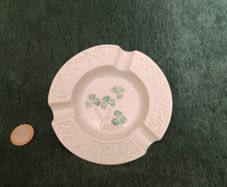 Beellek ashtray