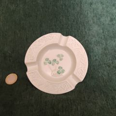 Beellek ashtray