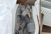 Ugg sandals Brand new in box
