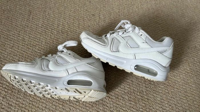 Nike Air Max Command White trainers UK 3 / EUR 35.5