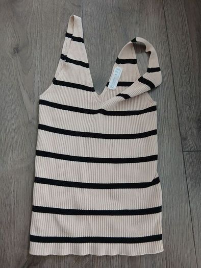 Knit top