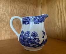 Barratt's of Staffordshire milk jug willow pattern