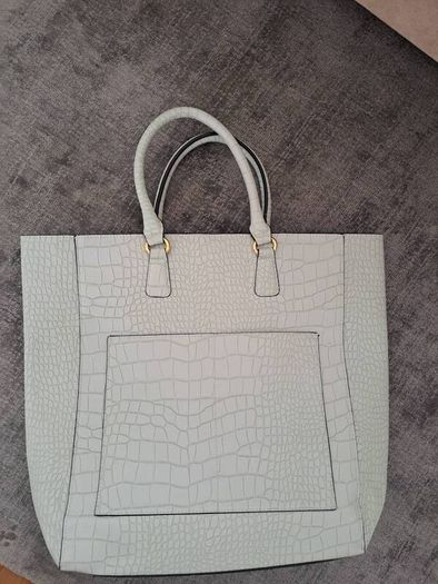 Estee Lauder pale green bag new