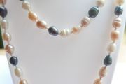 Vintage very long Necklace of Real Pearls Freshwater Pearls  Multicolor length 45"