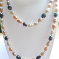 Vintage very long Necklace of Real Pearls Freshwater Pearls  Multicolor length 45"