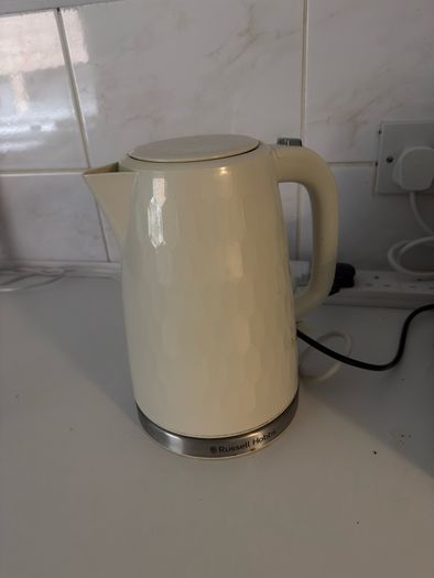 Matching Nespresso,kettle and toaster